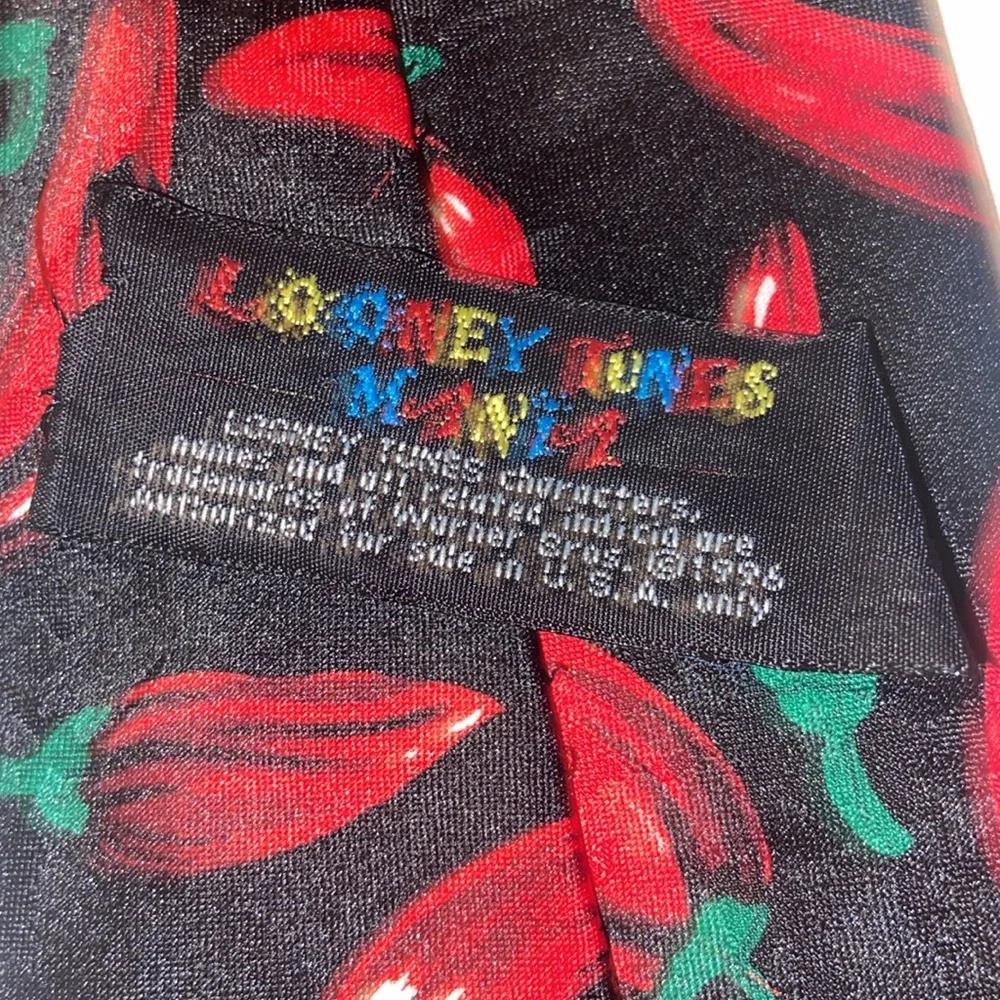Vintage Loony Tunes Mania 1996 Speedy Gonzales, Yosemite Sam, Elmer Fudd tie